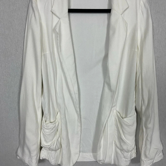 Talula  Aritzia classic white Kent lightweight open blazer Sz 6 - Picture 6 of 16